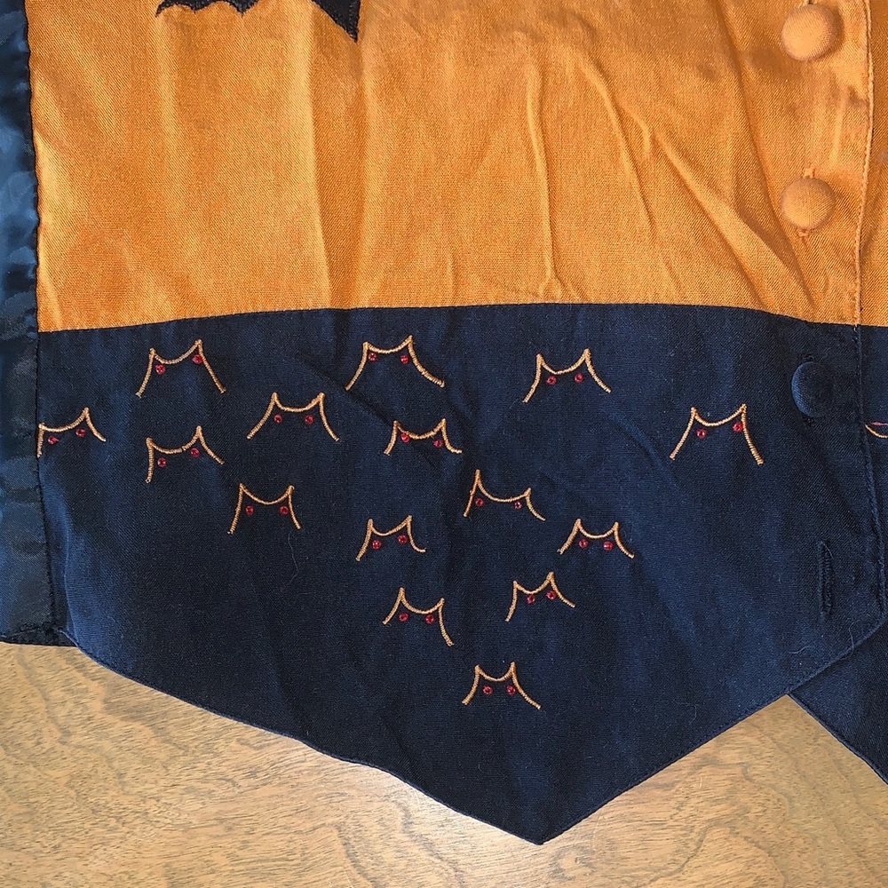 Women’s Halloween Beaded Bat Vest - Vintage - Picture 2 of 8